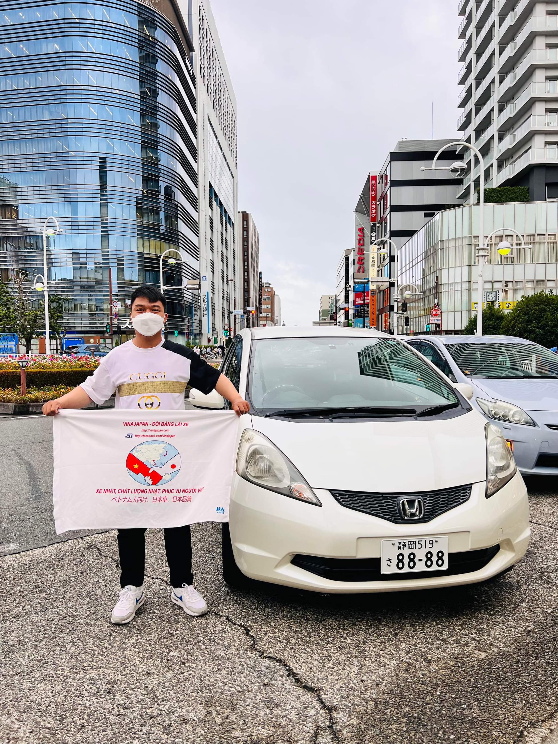 BÀN GIAO XE HONDA FIT CHO ANH HOÀNG VĂN TUẤN Ở SHIZUOKA